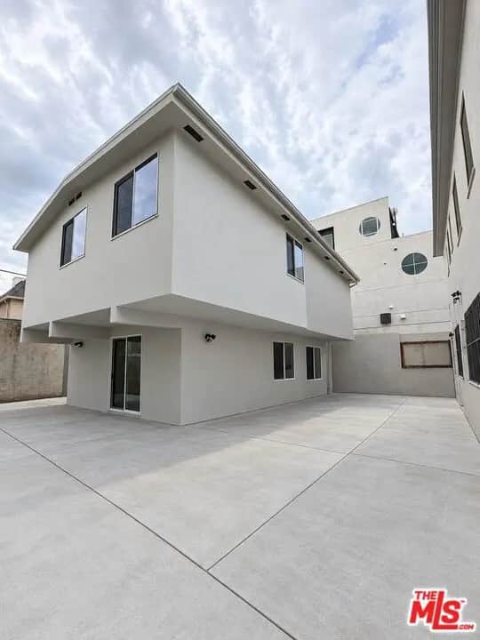114 1/2 N Orlando Avenue, Los Angeles, CA — listing photo 1