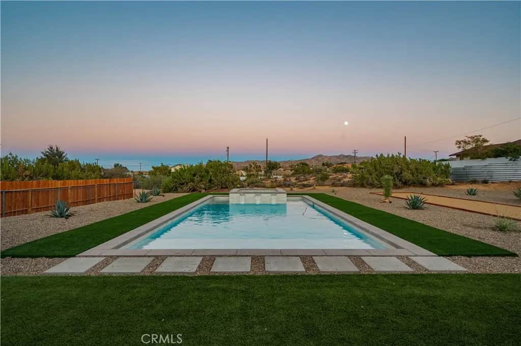 8585 Warren Vista, Yucca Valley, CA — listing photo 1