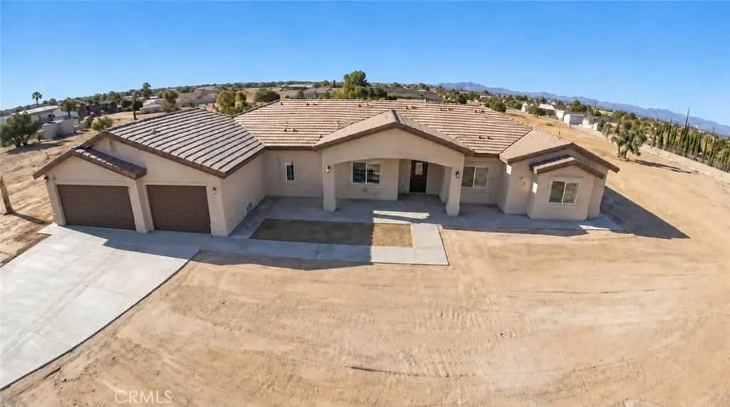 14070 Mission, Oak Hills, CA — listing photo 1
