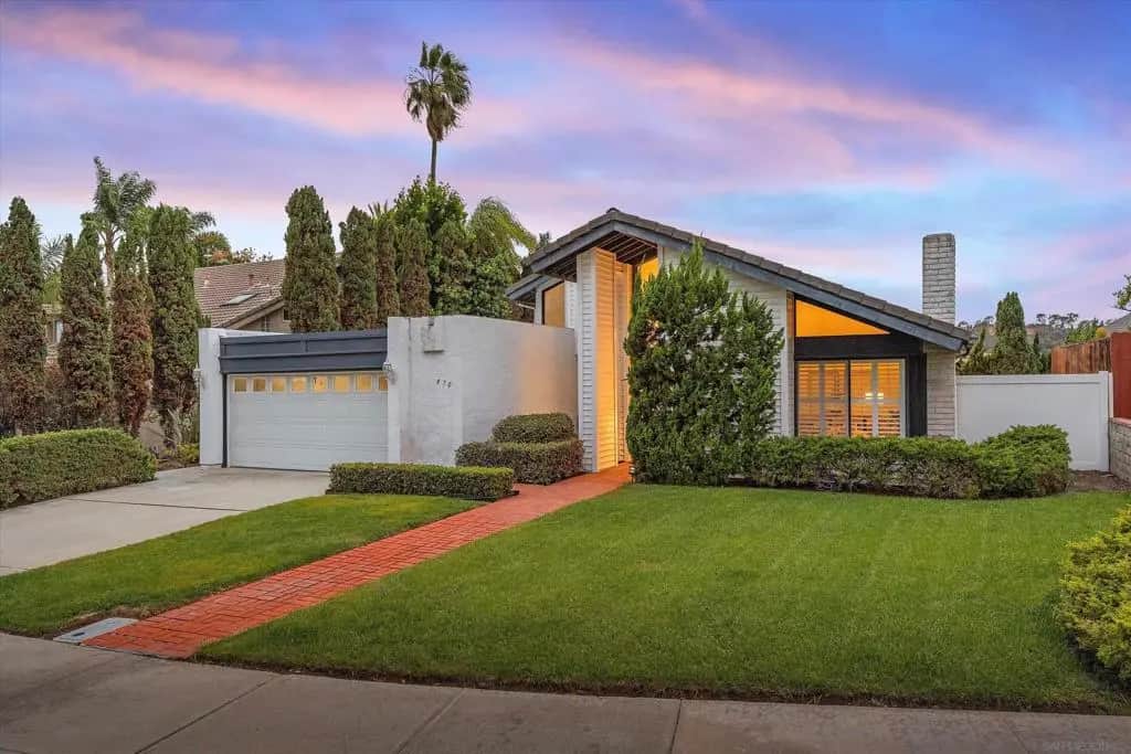 470 Jolina, Encinitas, CA — listing photo 1