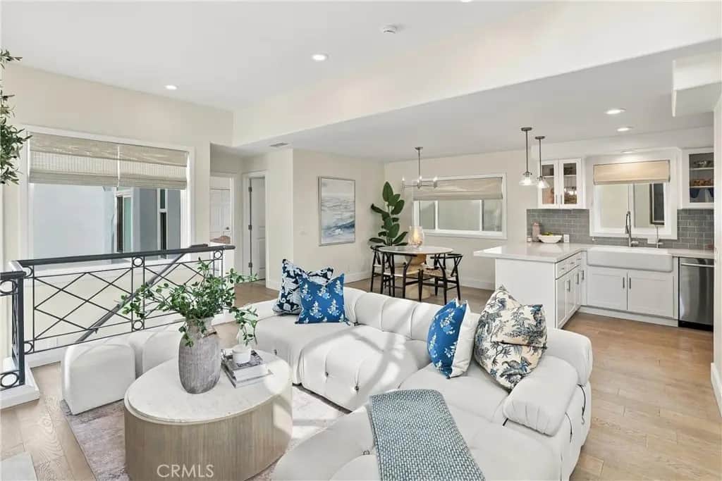 502 Fernleaf Avenue 2, Corona Del Mar, CA — listing photo 1