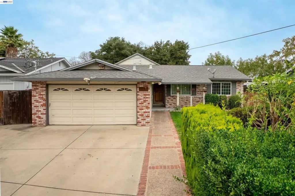1221 Brookview Dr, Concord, CA — listing photo 1