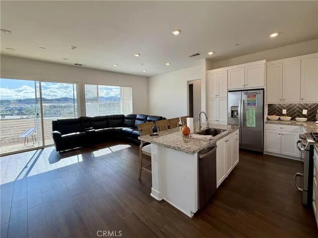 27466 Mercantile Court 305, Valencia, CA — listing photo 1