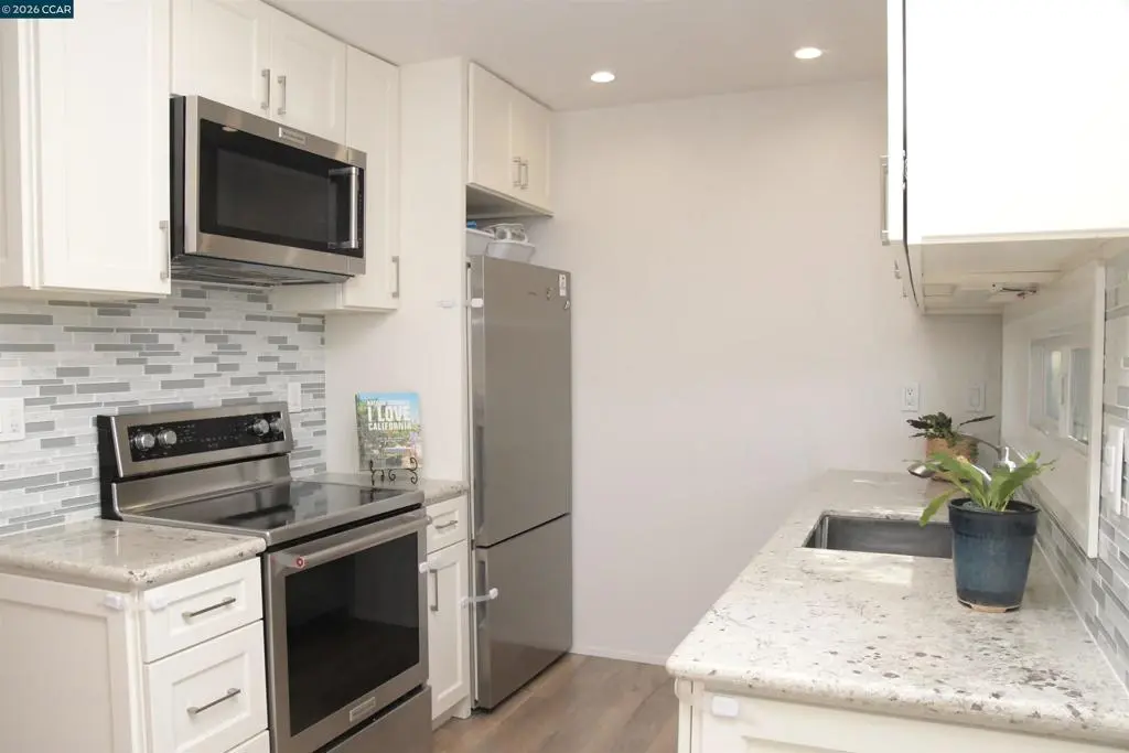 3051 Treat Blvd 118, Concord, CA — listing photo 1