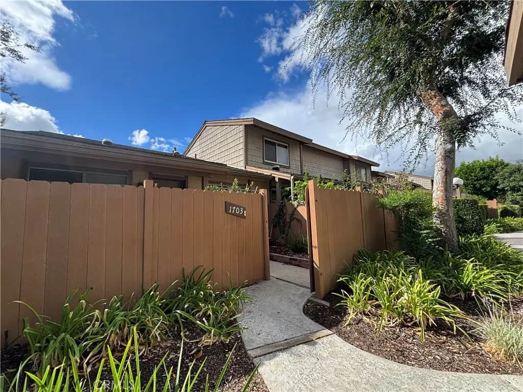 1703 Avenita Selva 38, Fullerton, CA — listing photo 1