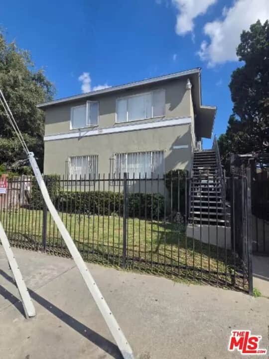 7906 S San Pedro Street 3, Los Angeles, CA — listing photo 1