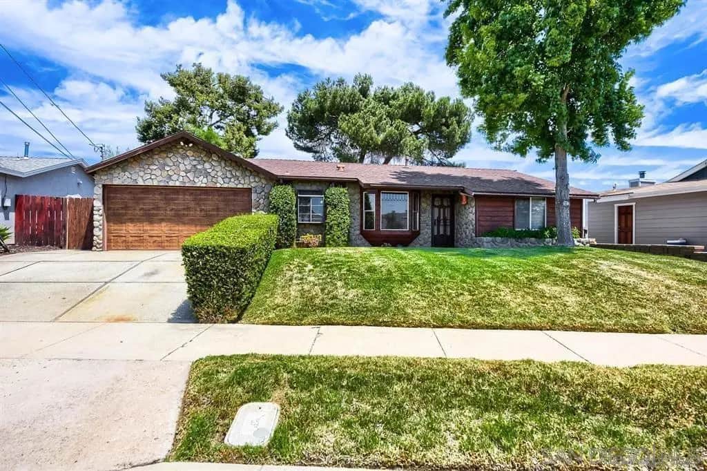 9427 West Heaney Circle, Santee, CA — listing photo 1