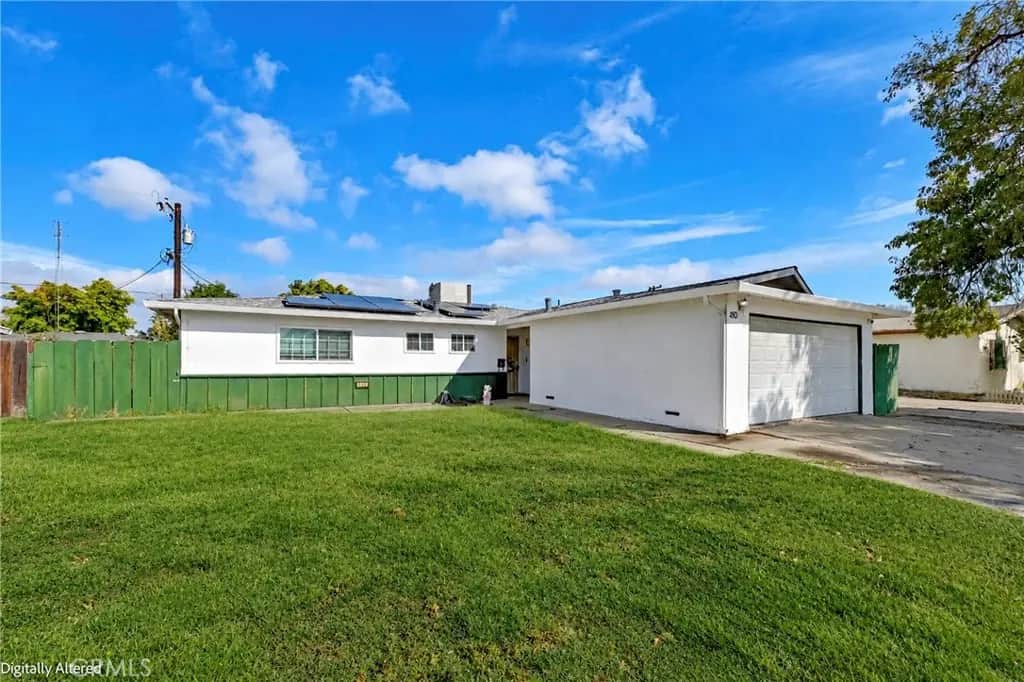 410 Willmott Avenue E, Los Banos, CA — listing photo 1