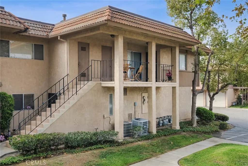 1064 Las Lomas Drive D, La Habra, CA — listing photo 1