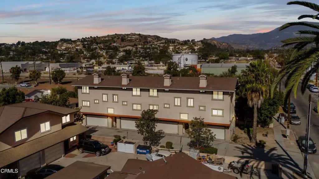 138 N 12th Street, Santa Paula, CA — listing photo 1