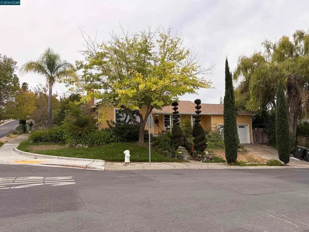 1020 Andrews Dr, Martinez, CA — listing photo 1