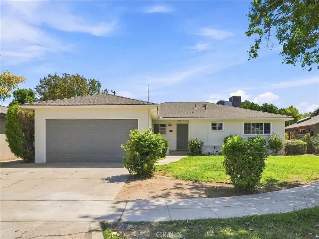 4668 N Bond, Fresno, CA — listing photo 1