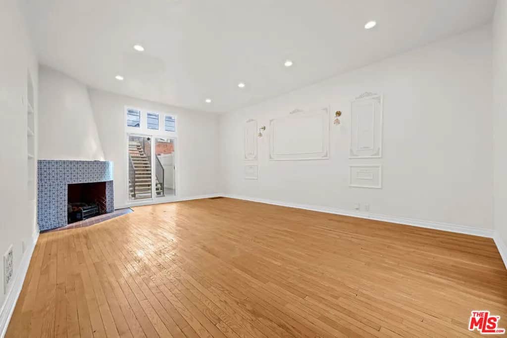 360 N Detroit Street, Los Angeles, CA — listing photo 1