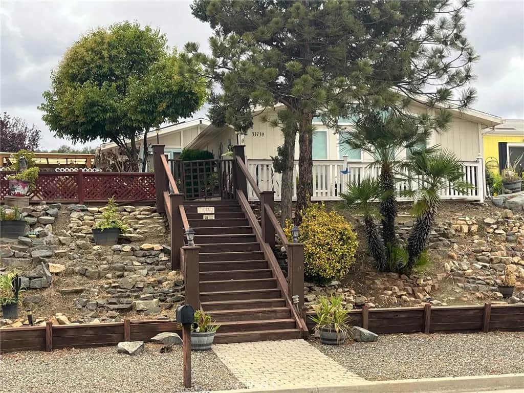 33739 The Farm Road, Wildomar, CA — listing photo 1