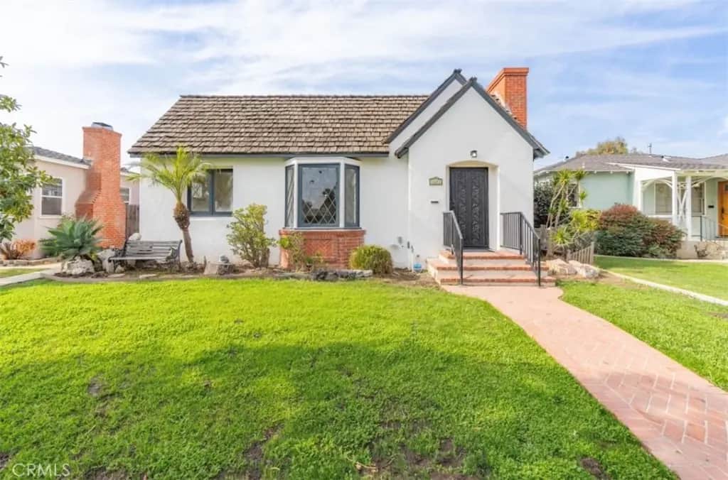 3627 Gardenia Avenue, Long Beach, CA — listing photo 1