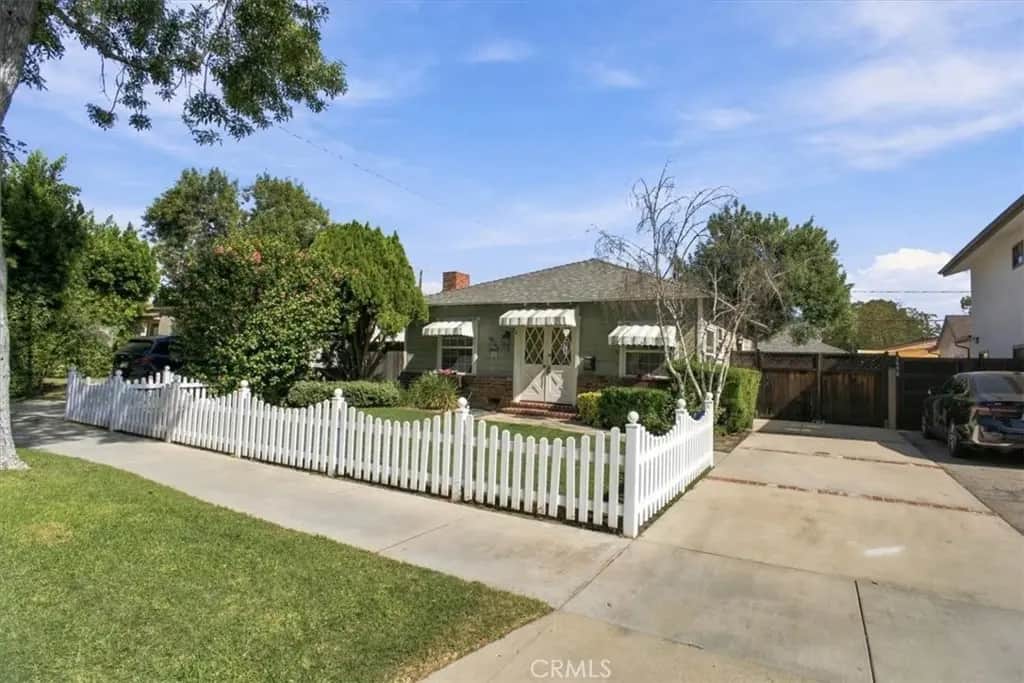 146 N Brighton, Burbank, CA — listing photo 1