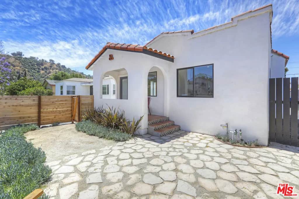 2355 Meadowvale Avenue, Los Angeles, CA — listing photo 1