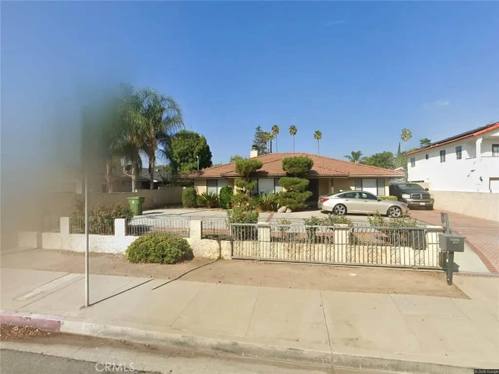 8235 Corbin, Winnetka, CA — listing photo 1
