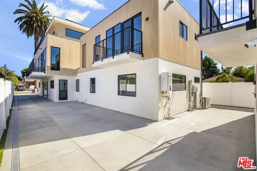 2739 Thurman Avenue 3, Los Angeles, CA — listing photo 1