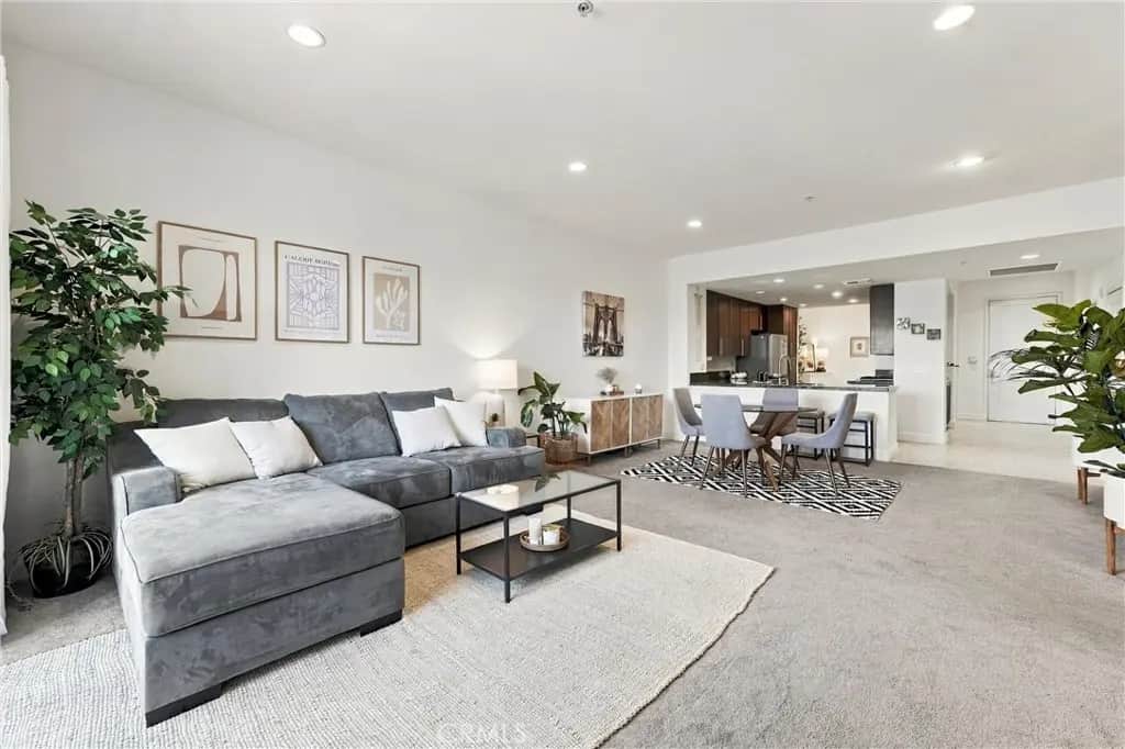 300 E 4th Street 122, Long Beach, CA — listing photo 1