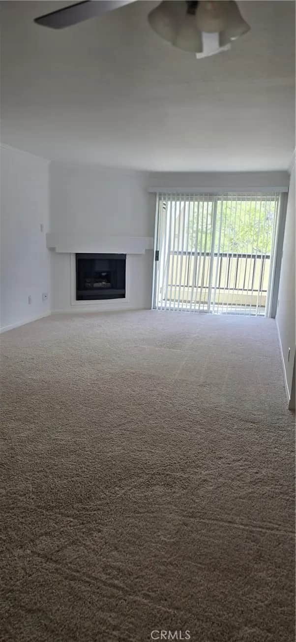 21520 burbank Boulevard 201, Woodland Hills, CA — listing photo 1