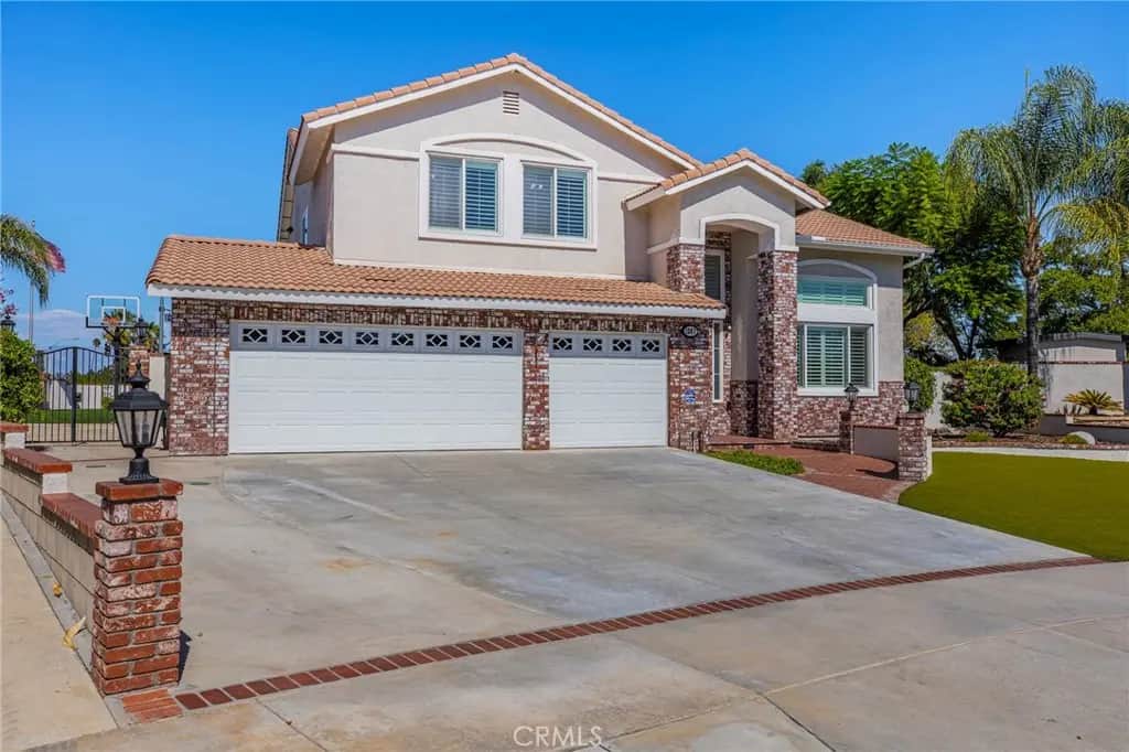 1307 Birdsong, Corona, CA — listing photo 1