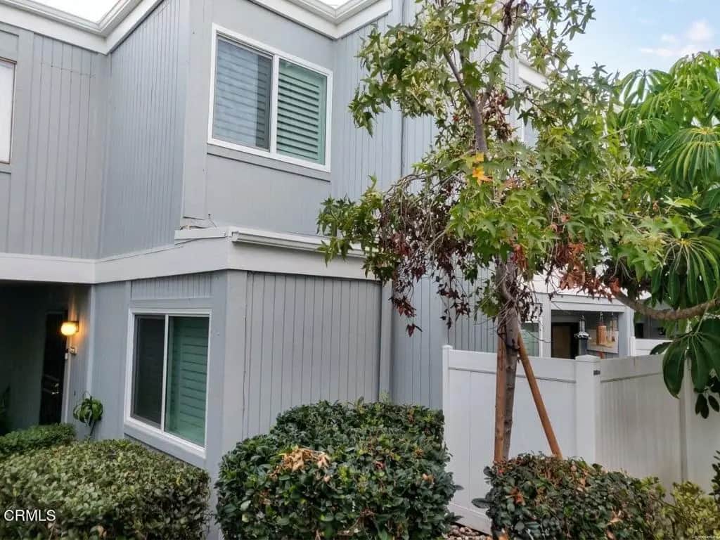 1364 San Simeon Court 4, Ventura, CA — listing photo 1
