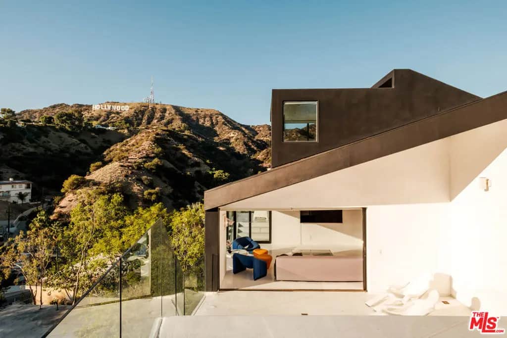 3140 Hollyridge Drive, Los Angeles, CA — listing photo 1