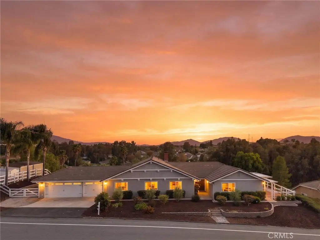 30701 Del Rey, Temecula, CA — listing photo 1