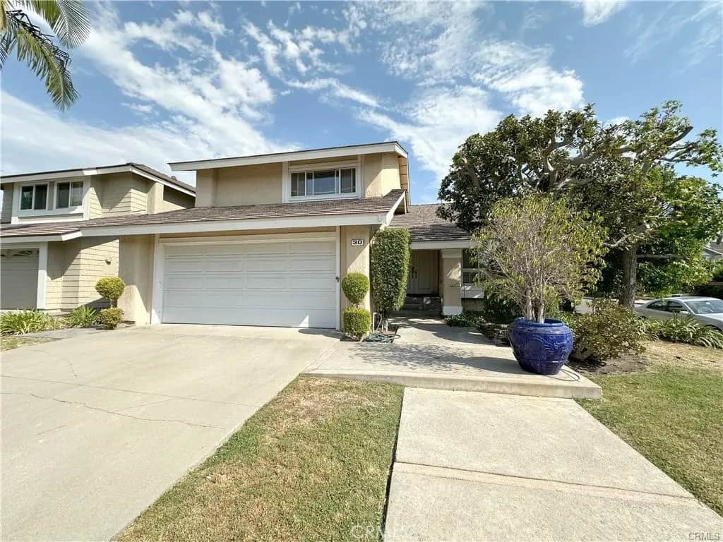 30 Abeto, Irvine, CA — listing photo 1