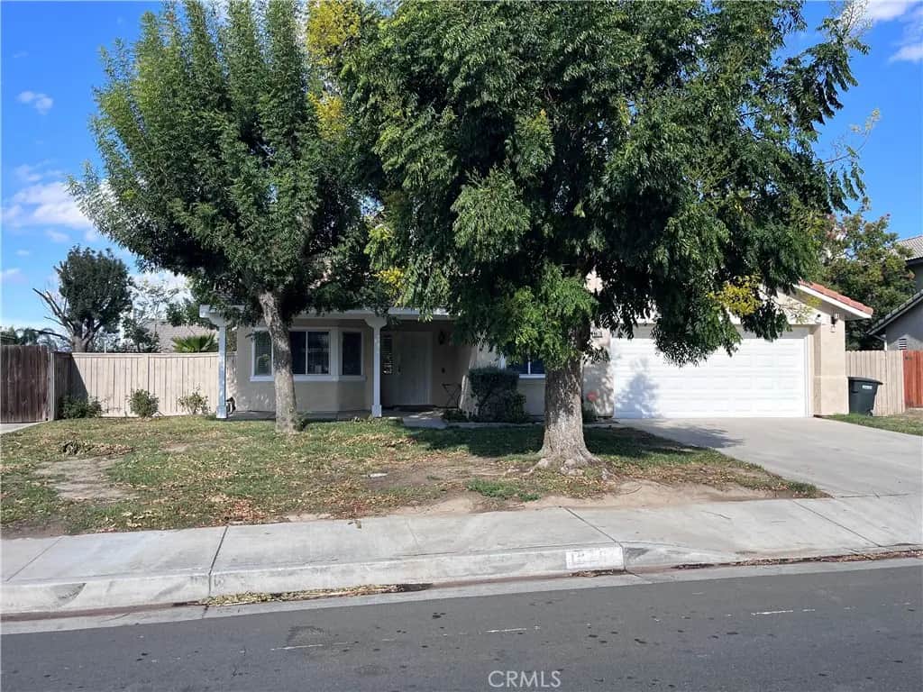 1976 VILLINES Avenue, San Jacinto, CA — listing photo 1