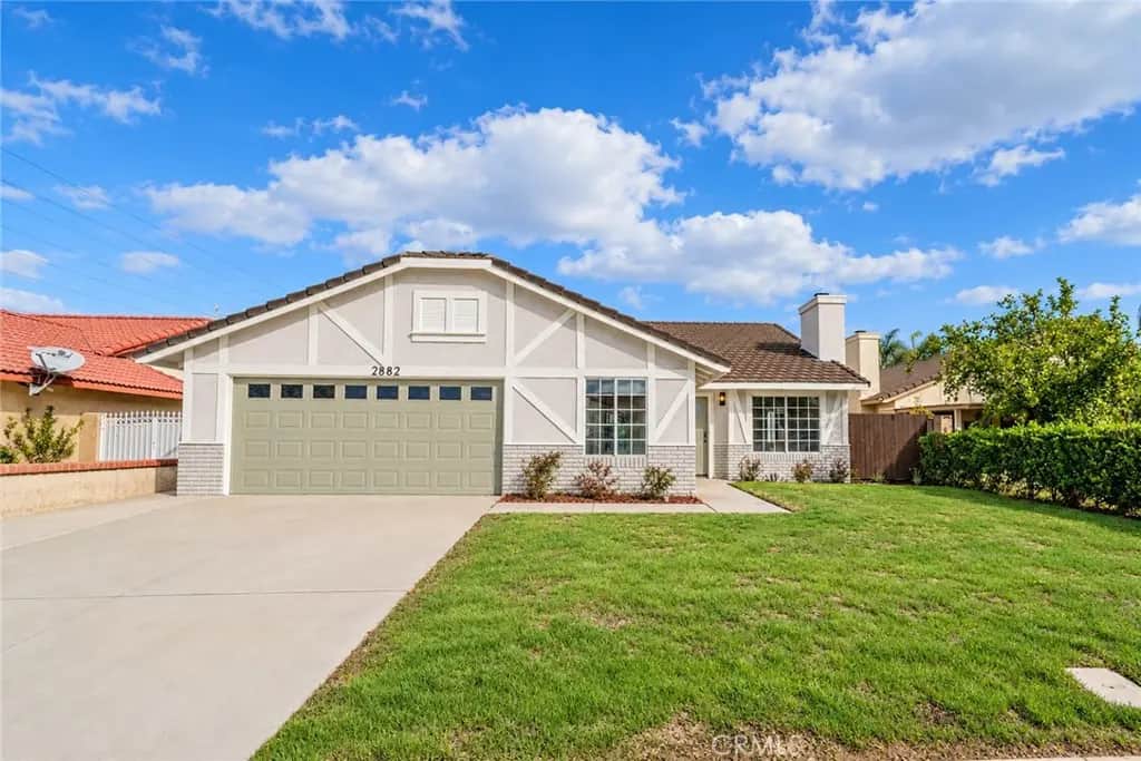 2882 Pleasant Court, Rialto, CA — listing photo 1