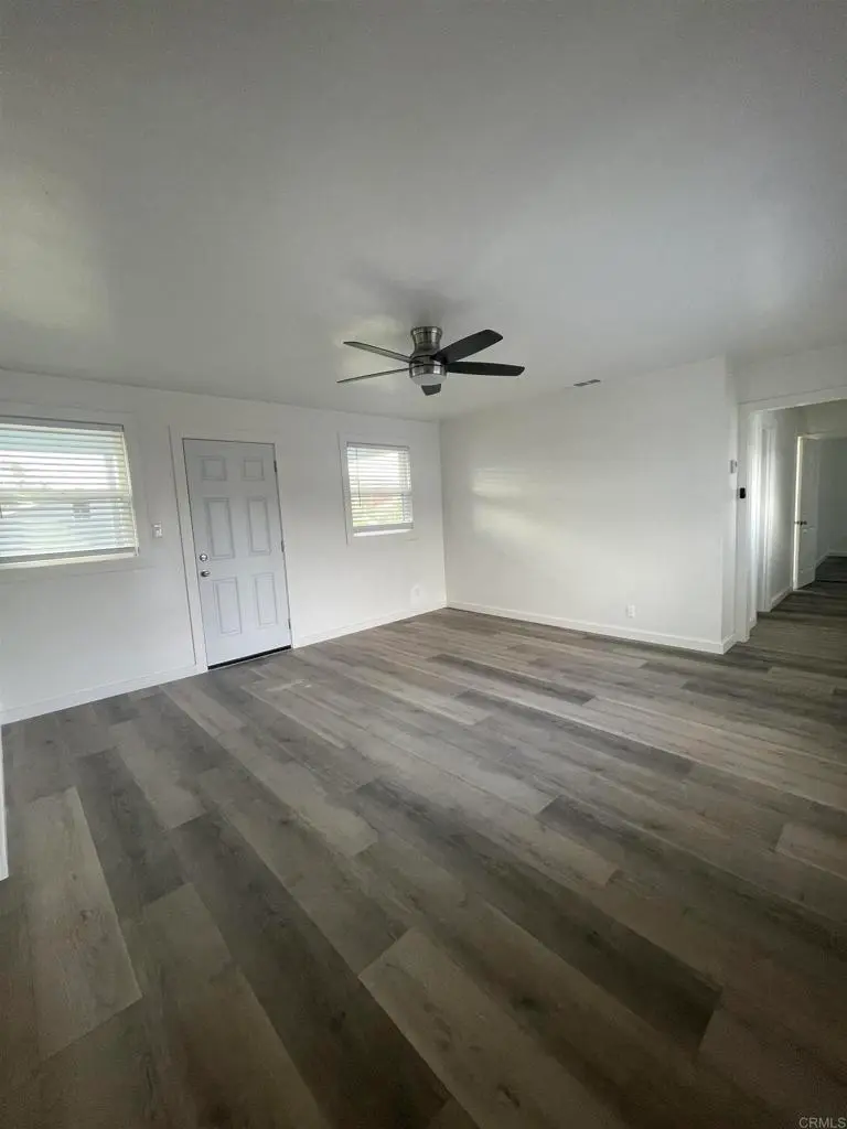 537 Brooks Street, Oceanside, CA — listing photo 1
