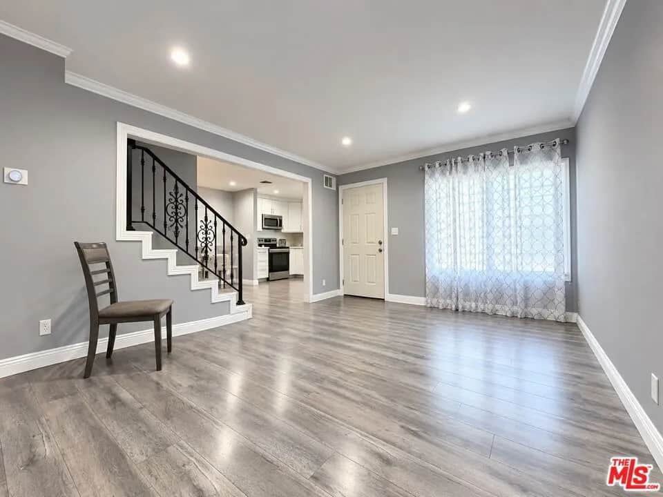 7300 Lennox Avenue J11, Van Nuys, CA — listing photo 1