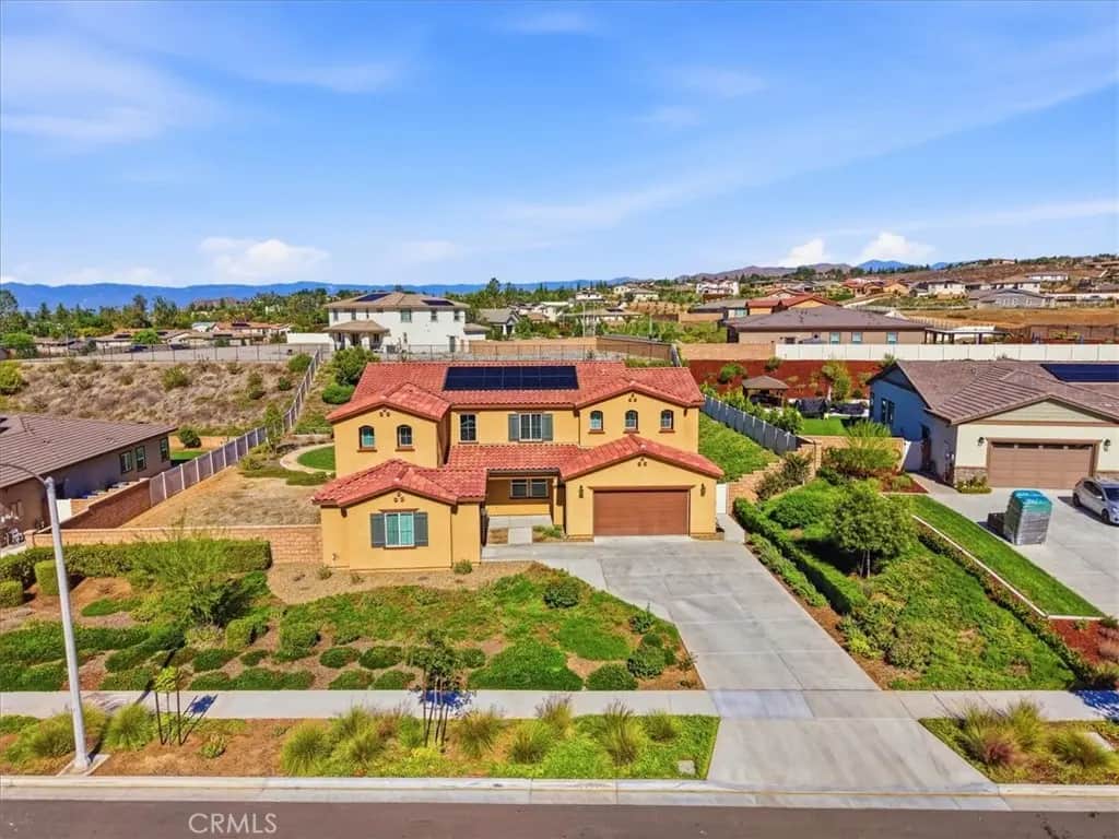 1173 Matterhorn, Riverside, CA — listing photo 1