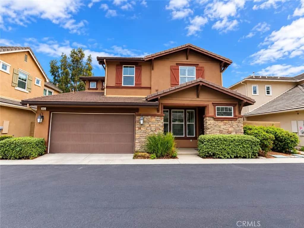 162 Compass, Irvine, CA — listing photo 1