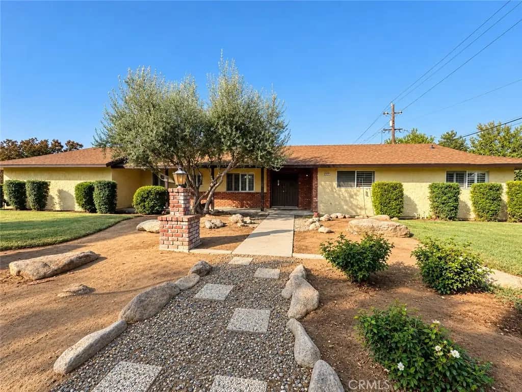 5141 E Grant Avenue, Fresno, CA — listing photo 1