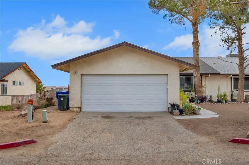 751 Higgins, Barstow, CA — listing photo 1