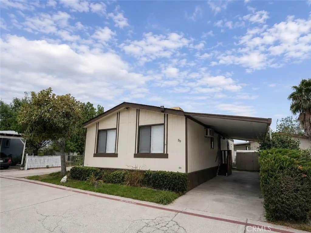 26297 Baseline Street 30, Highland, CA — listing photo 1