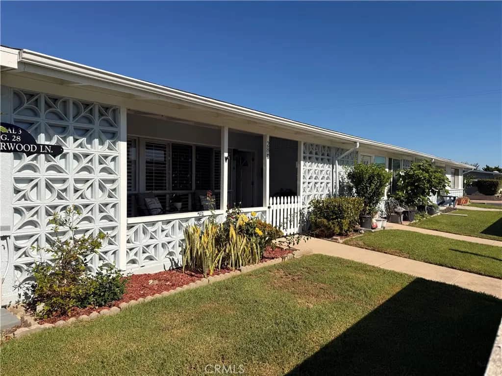 13721 Alderwood Lane 28C, Seal Beach, CA — listing photo 1