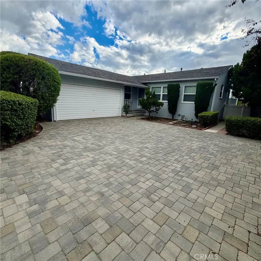 2701 Jolley, Burbank, CA — listing photo 1
