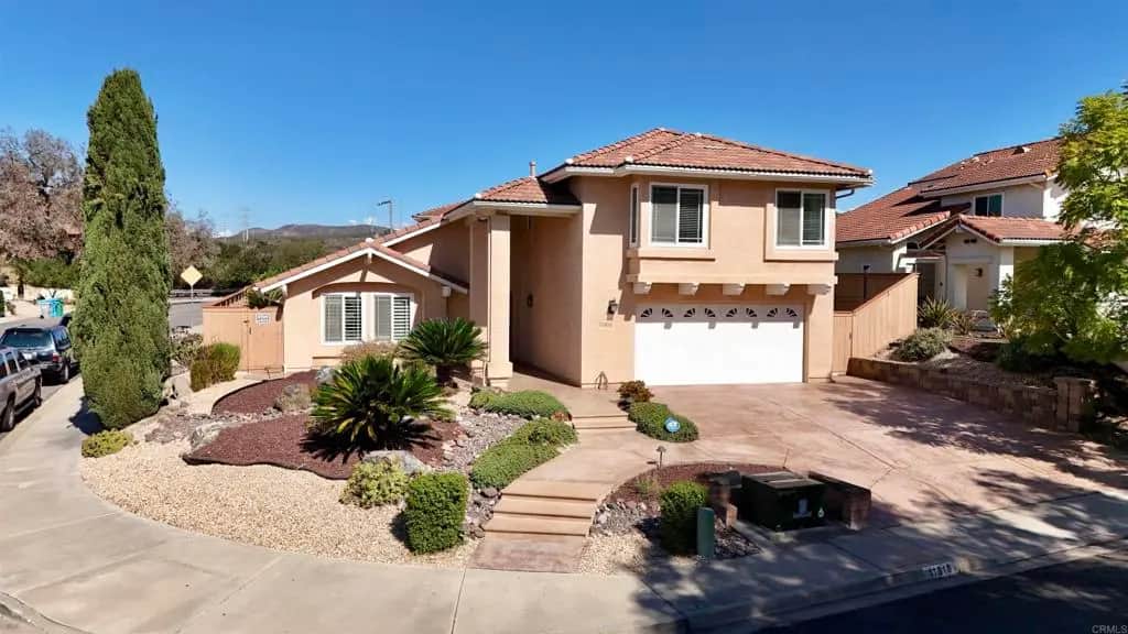 11810 Calamar Drive, San Diego, CA — listing photo 1