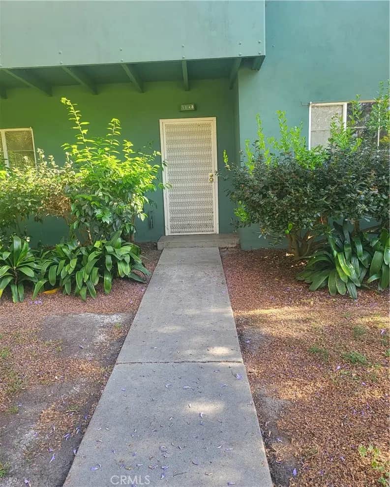 5148 Village, Los Angeles, CA — listing photo 1