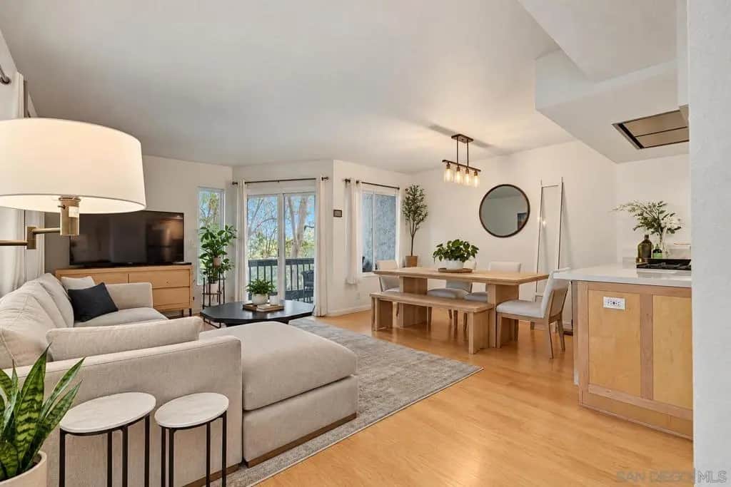 7077 Camino Pacheco, San Diego, CA — listing photo 1