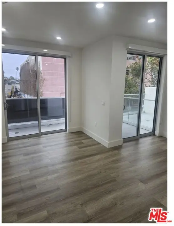 3451 Motor Avenue, Los Angeles, CA — listing photo 1