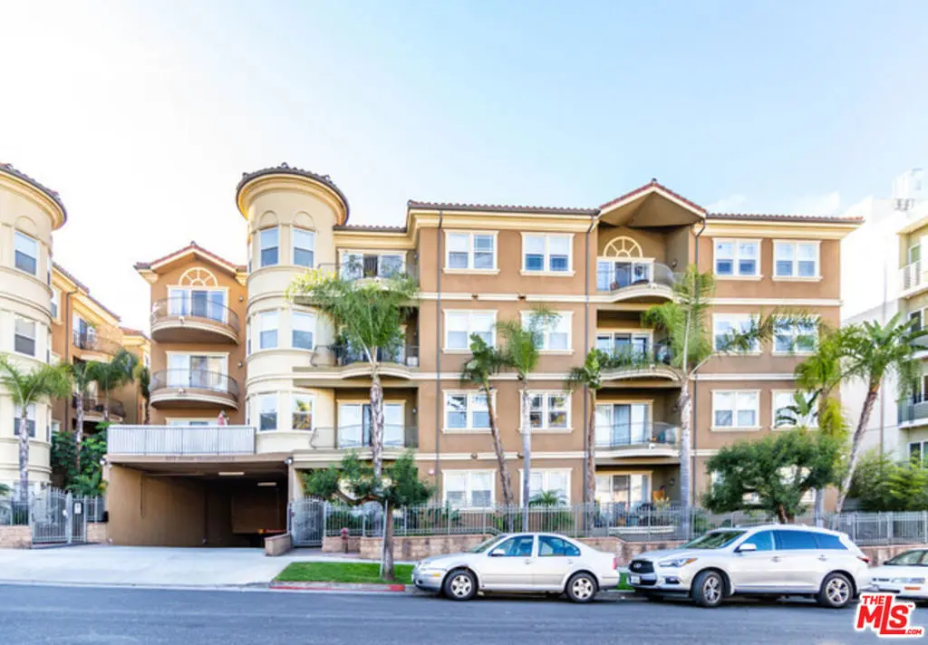 917 S New Hampshire Avenue 204, Los Angeles, CA — listing photo 1