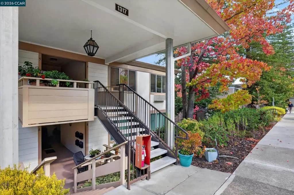 1317 Ptarmigan Dr 7, Walnut Creek, CA — listing photo 1