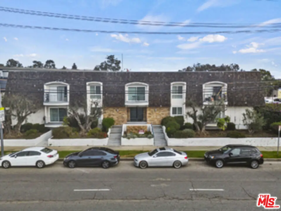 2884 Sawtelle Boulevard 204, Los Angeles, CA — listing photo 1