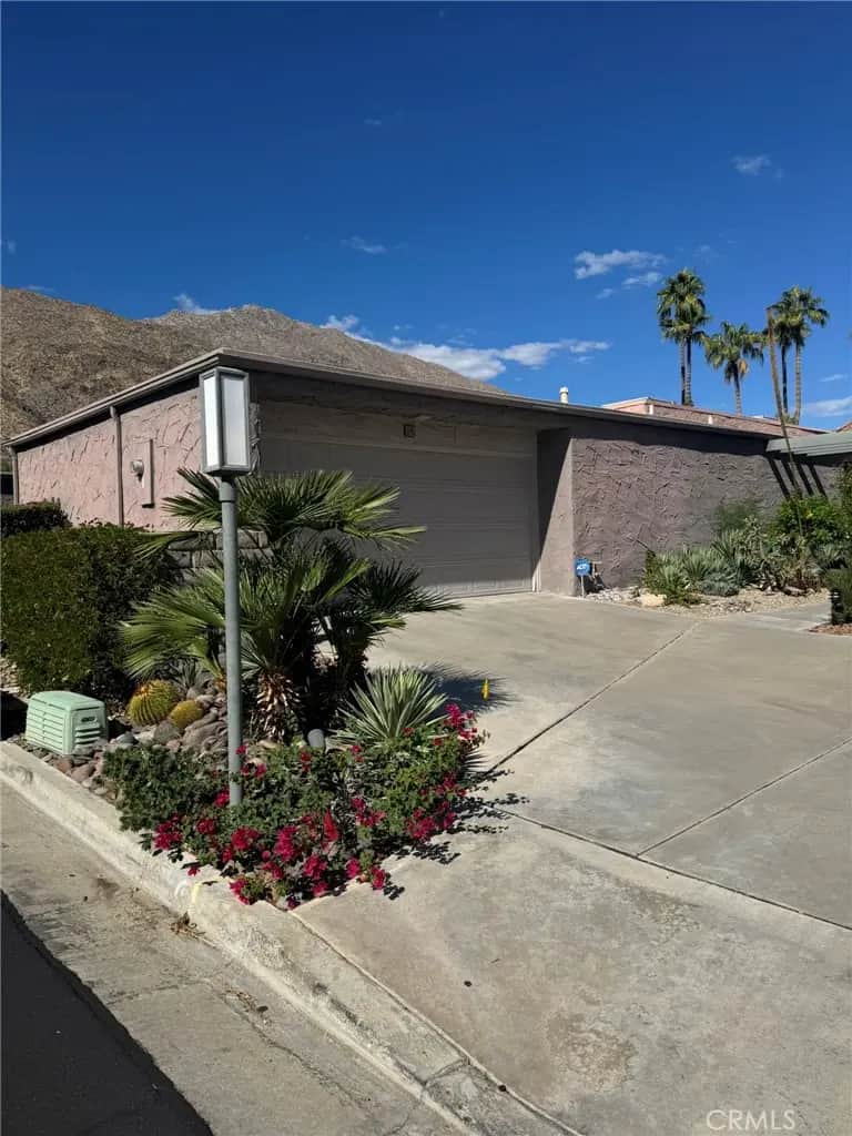 152 E Via Huerto, Palm Springs, CA — listing photo 1