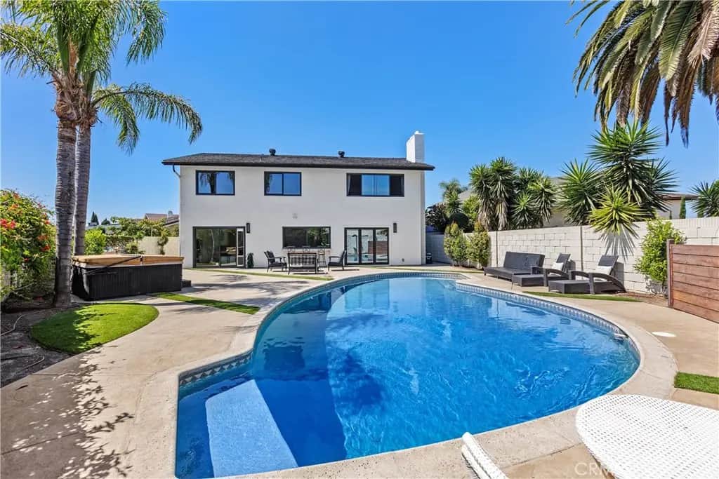3550 Goldenrod, Seal Beach, CA — listing photo 1